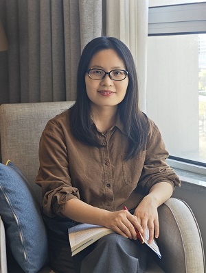 张艳玲1.3.jpg
